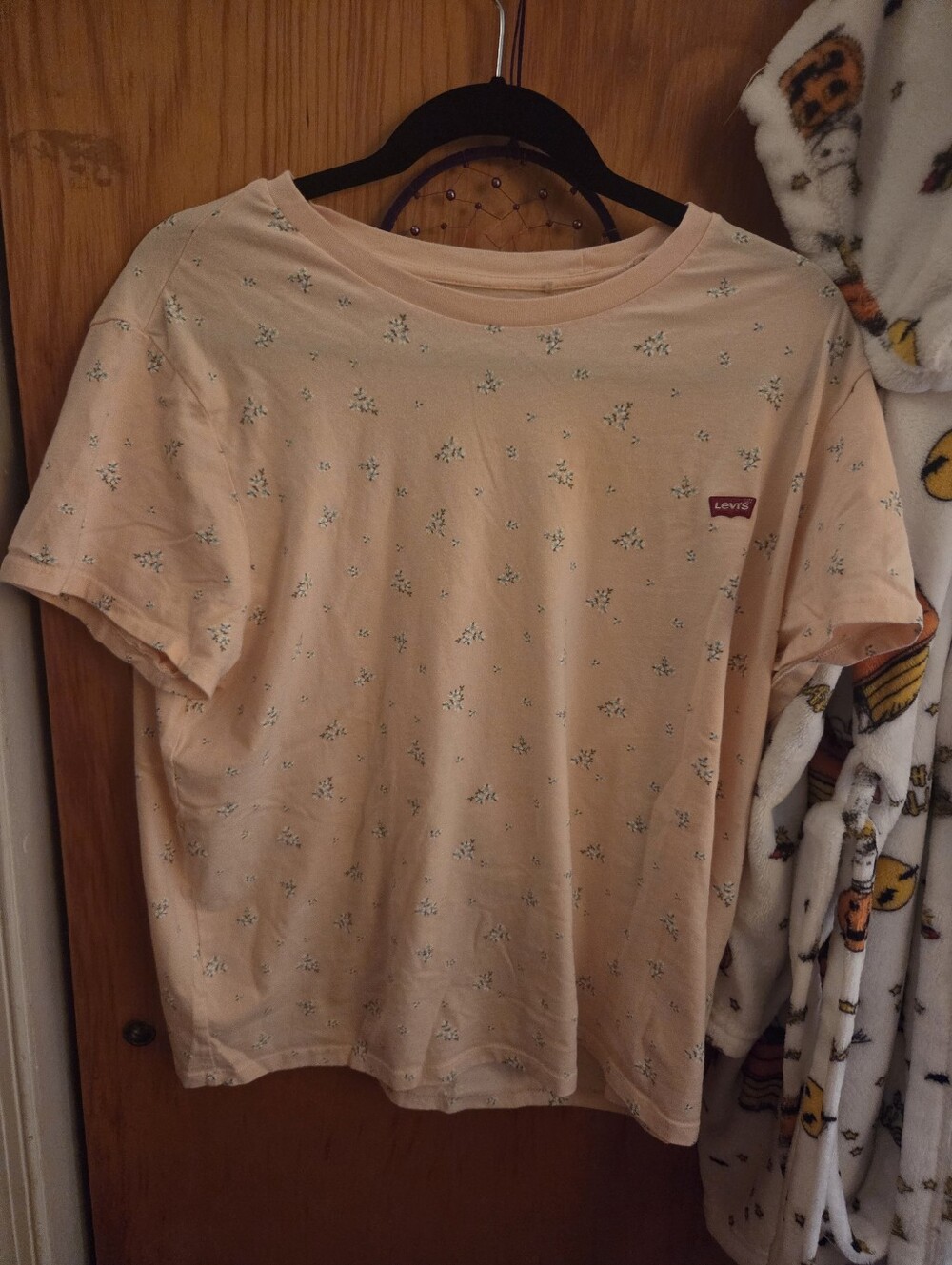 Levi's Peach Tee with Tiny Floral Print